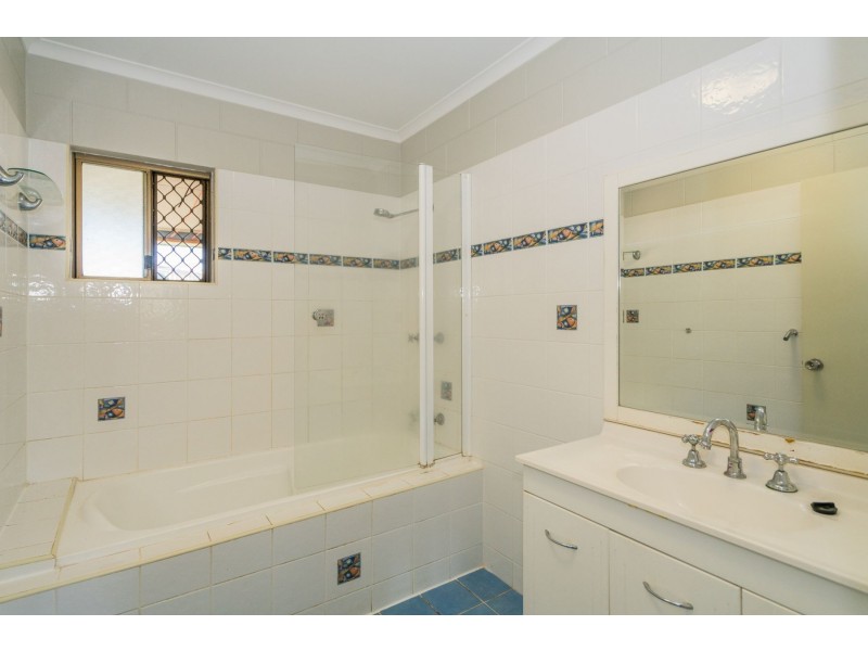 40 Anderson Road, Woree QLD 4868