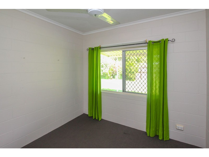 34 Tryal Street, Bentley Park QLD 4869