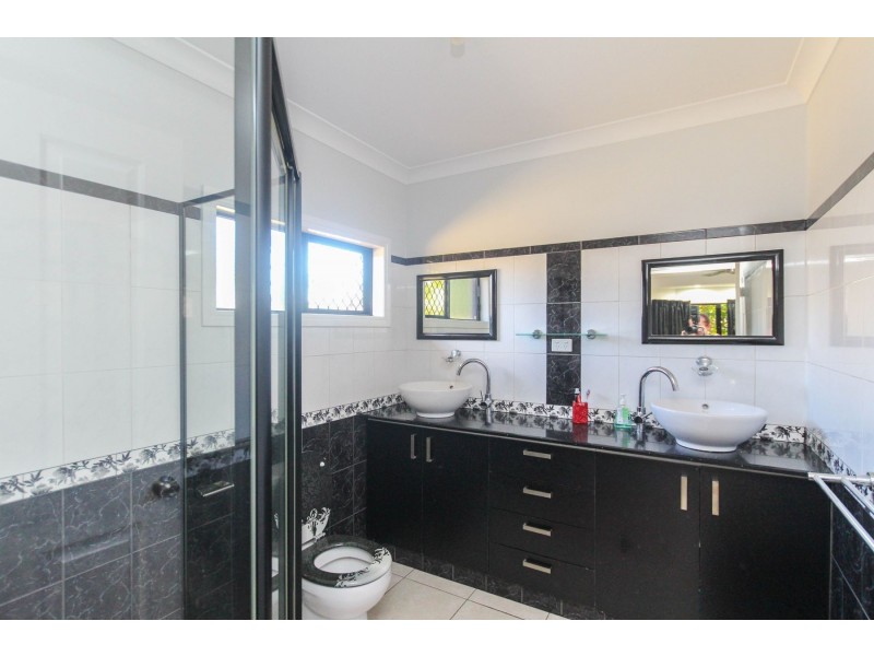 2 Quinn Drive, Edmonton QLD 4869