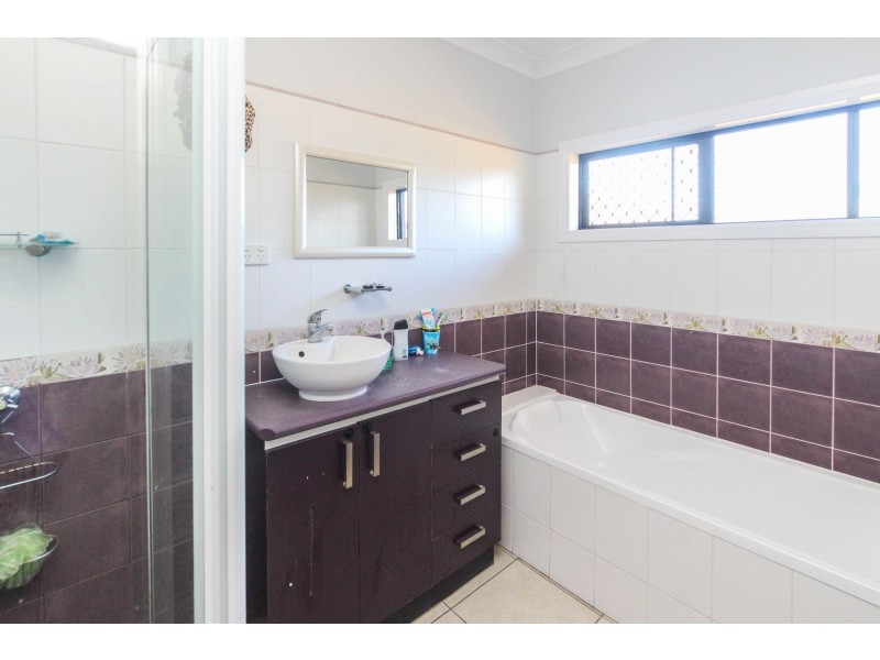 2 Quinn Drive, Edmonton QLD 4869