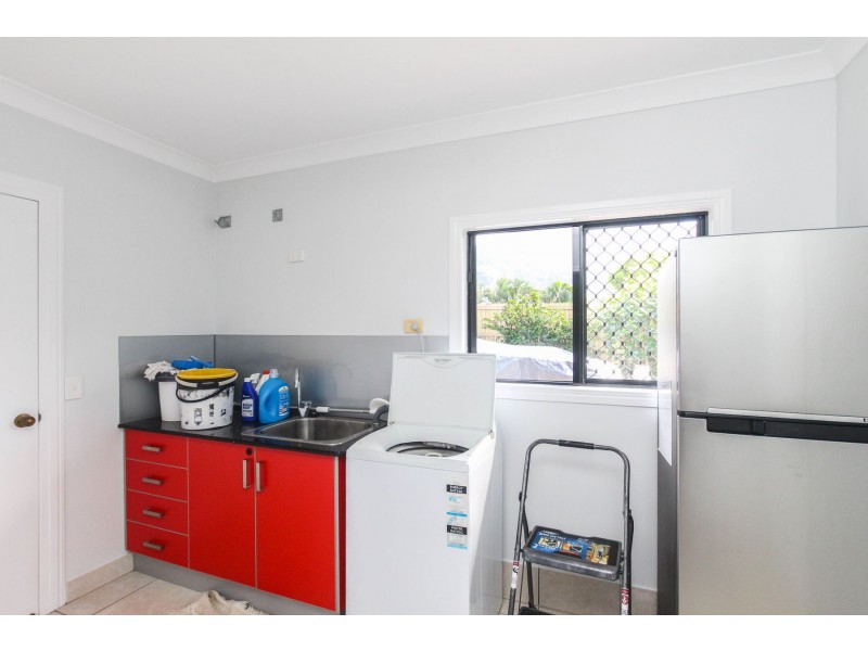 2 Quinn Drive, Edmonton QLD 4869