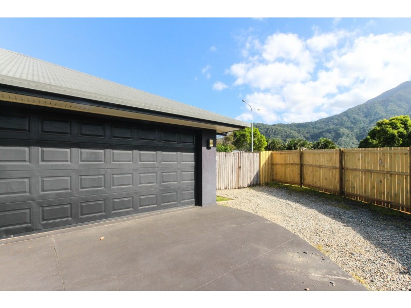 2 Quinn Drive, Edmonton QLD 4869