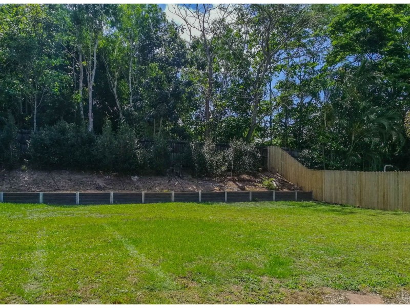 27 Opaline Close, Brinsmead QLD 4870