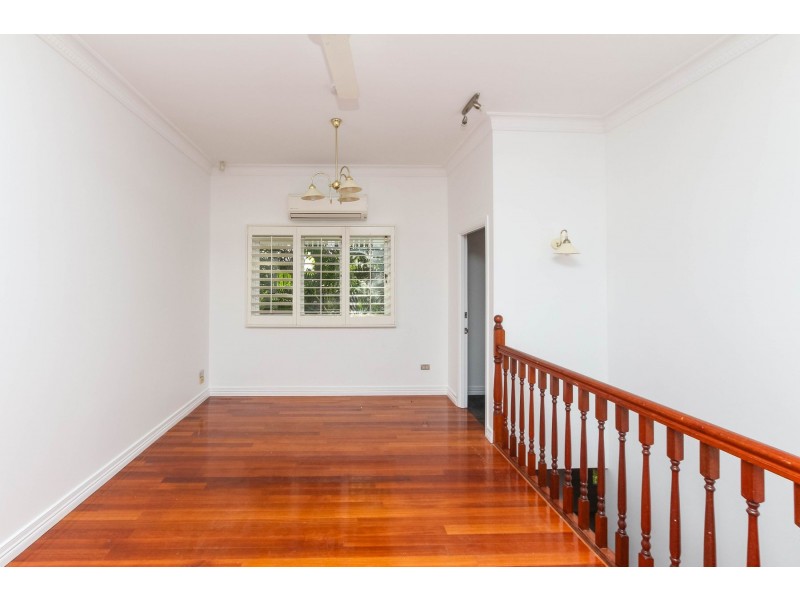 40-42 Walsh Street, Edge Hill QLD 4870