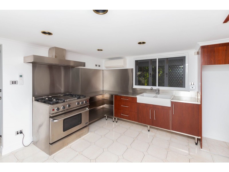 40-42 Walsh Street, Edge Hill QLD 4870
