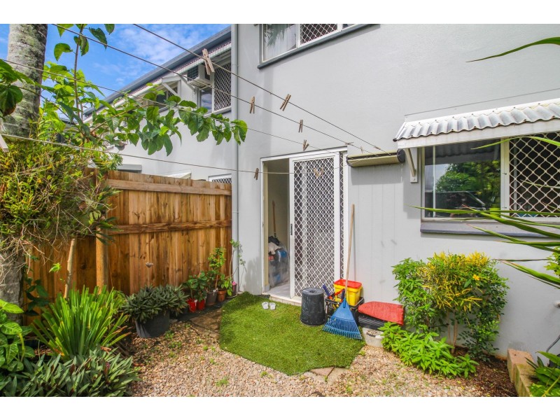 9/5-7 Mintaro Crescent, Woree QLD 4868