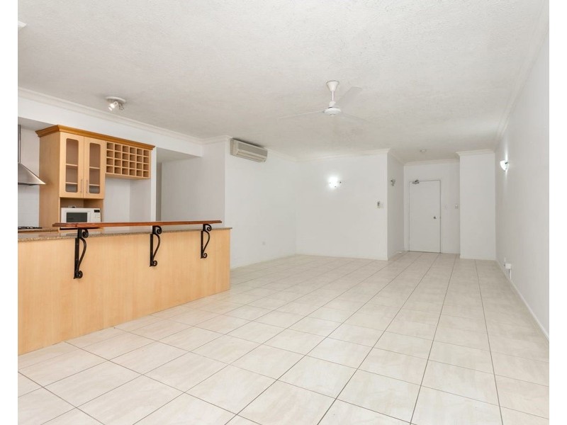 1103/2-10 Greenslopes Street, Cairns North QLD 4870