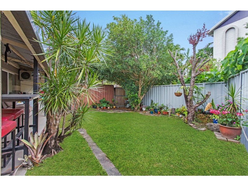 8/36-38 Old Smithfield Road, Freshwater QLD 4870