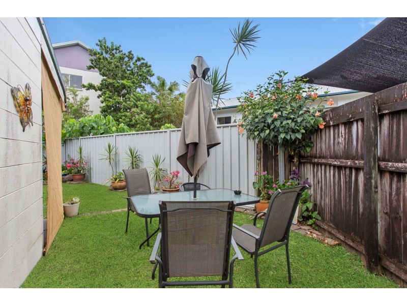 8/36-38 Old Smithfield Road, Freshwater QLD 4870