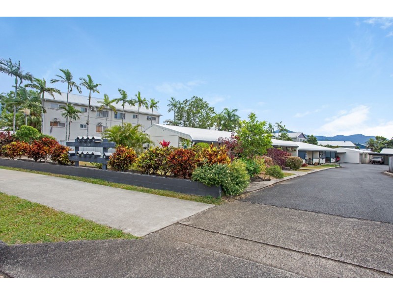 8/36-38 Old Smithfield Road, Freshwater QLD 4870