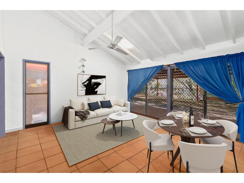 8 Ash Street, Holloways Beach QLD 4878