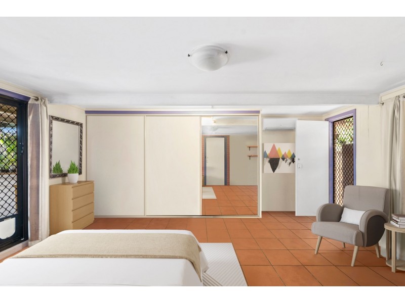 8 Ash Street, Holloways Beach QLD 4878