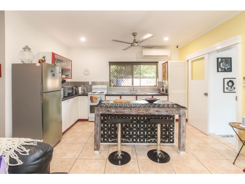 1/10 Tristania Street, Holloways Beach QLD 4878