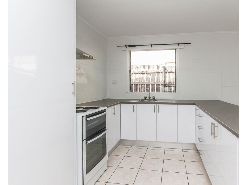 30B Earl Street, Westcourt QLD 4870