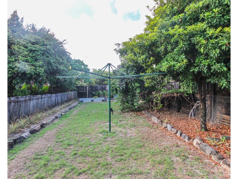 30B Earl Street, Westcourt QLD 4870