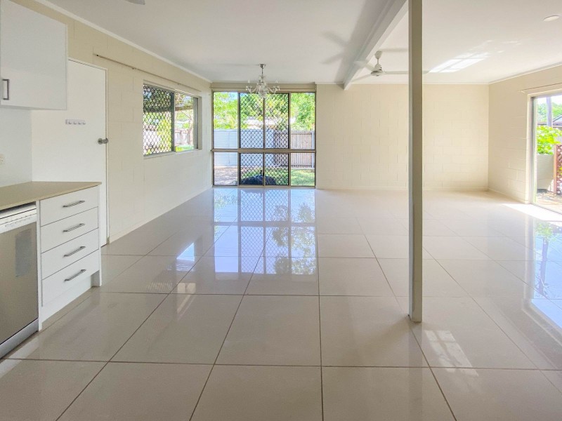4/7 Bamboo Street, Holloways Beach QLD 4878