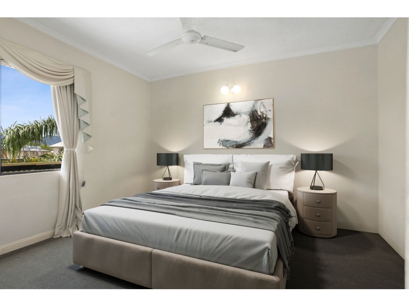 10/221-225 Lake Street, Cairns North QLD 4870