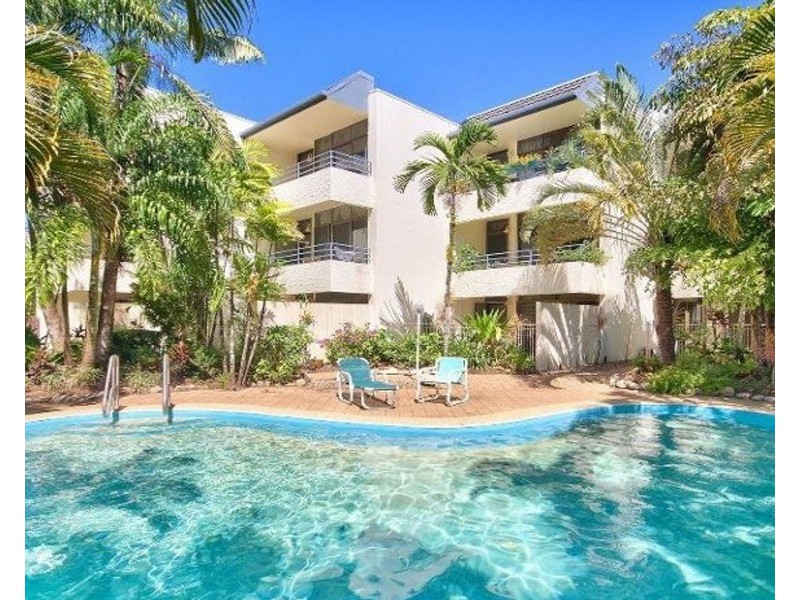10/221-225 Lake Street, Cairns North QLD 4870