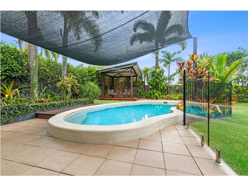 30 Bondi Crescent, Kewarra Beach QLD 4879