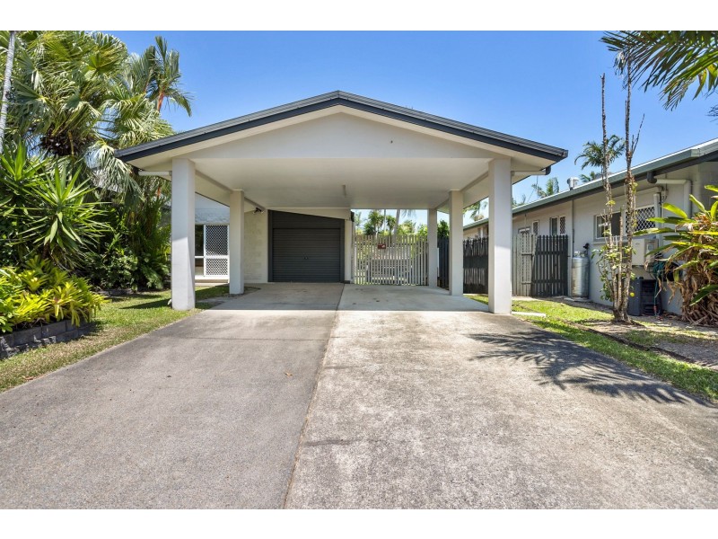 30 Bondi Crescent, Kewarra Beach QLD 4879