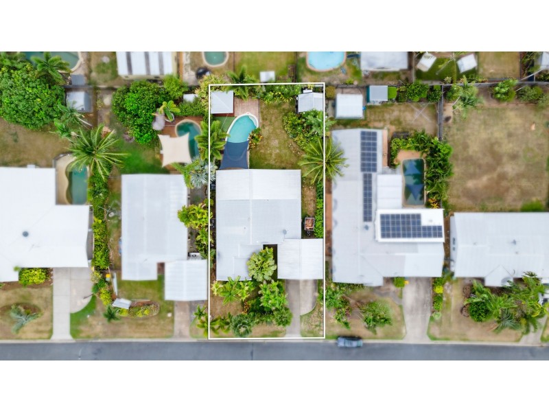 30 Bondi Crescent, Kewarra Beach QLD 4879