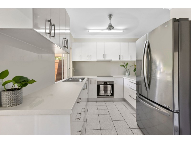 30 Bondi Crescent, Kewarra Beach QLD 4879