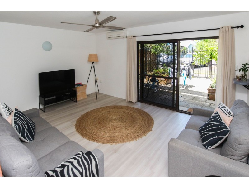 9/323 McLeod Street, Cairns North QLD 4870