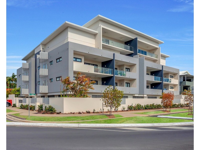8/289-291 Lake Street, Cairns North QLD 4870