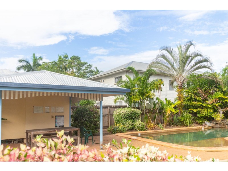 2/10 Grantala Street, Manoora QLD 4870