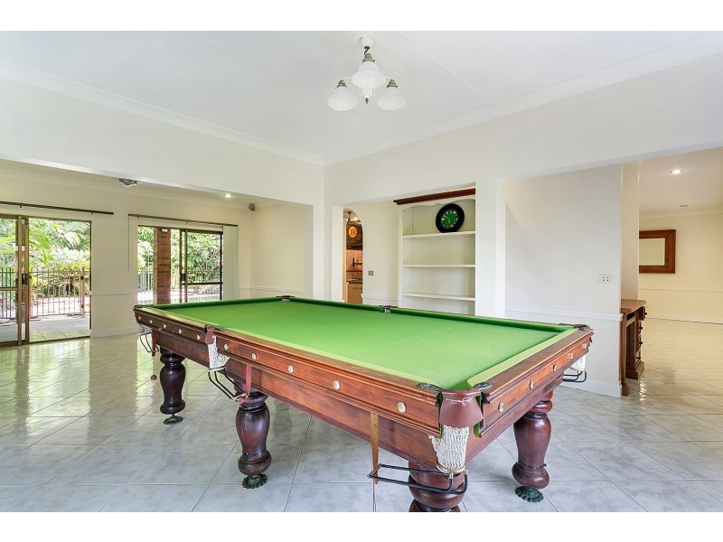 1 Begonia Place, Mooroobool QLD 4870