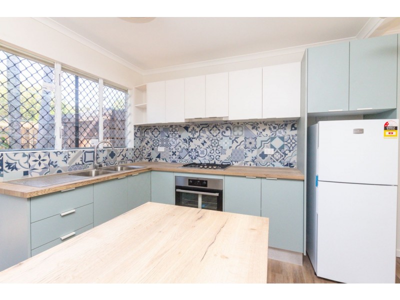 7/9-11 Amphora Street, Palm Cove QLD 4879