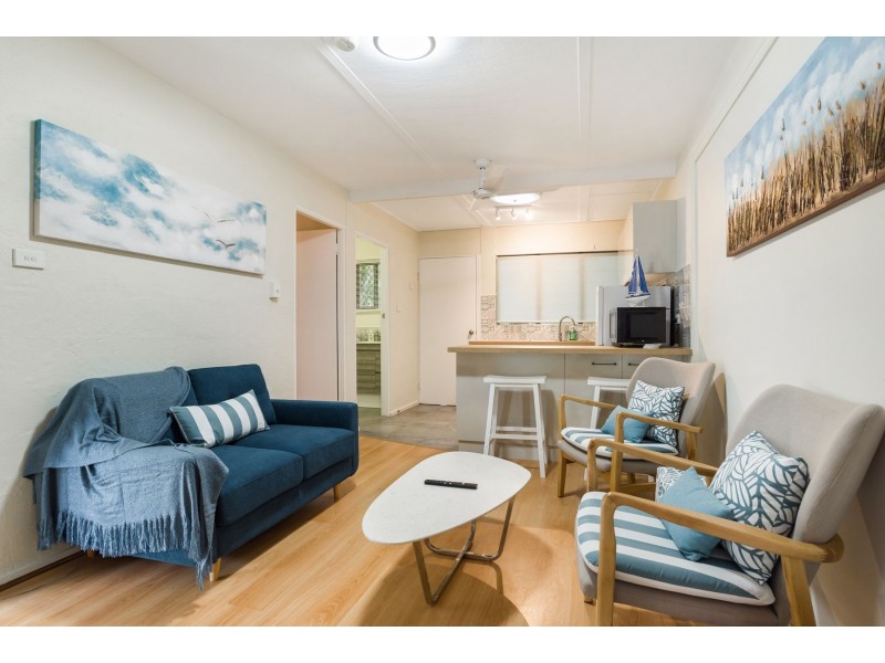 4/9-11 Amphora Street, Palm Cove QLD 4879
