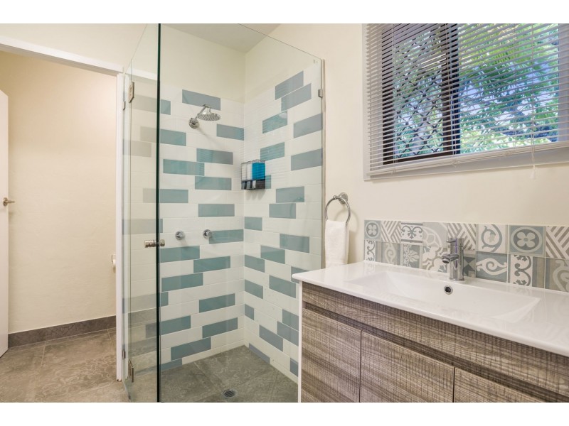 4/9-11 Amphora Street, Palm Cove QLD 4879