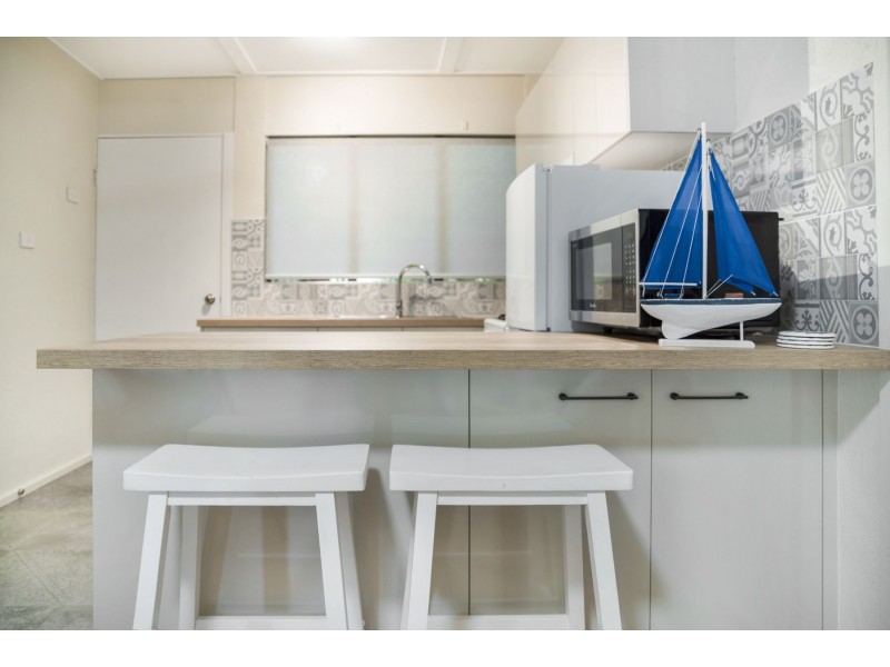 4/9-11 Amphora Street, Palm Cove QLD 4879