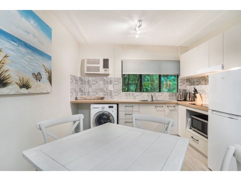 5/9-11 Amphora Street, Palm Cove QLD 4879