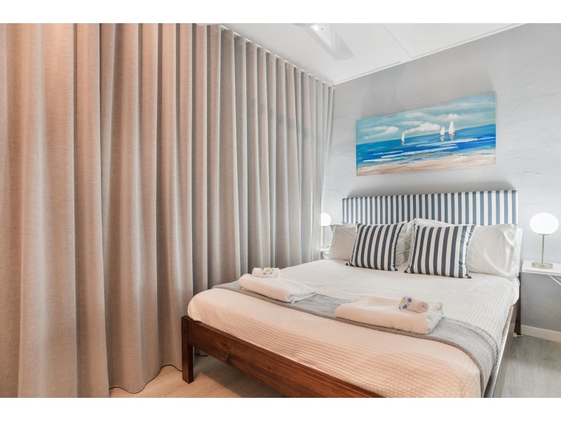 5/9-11 Amphora Street, Palm Cove QLD 4879