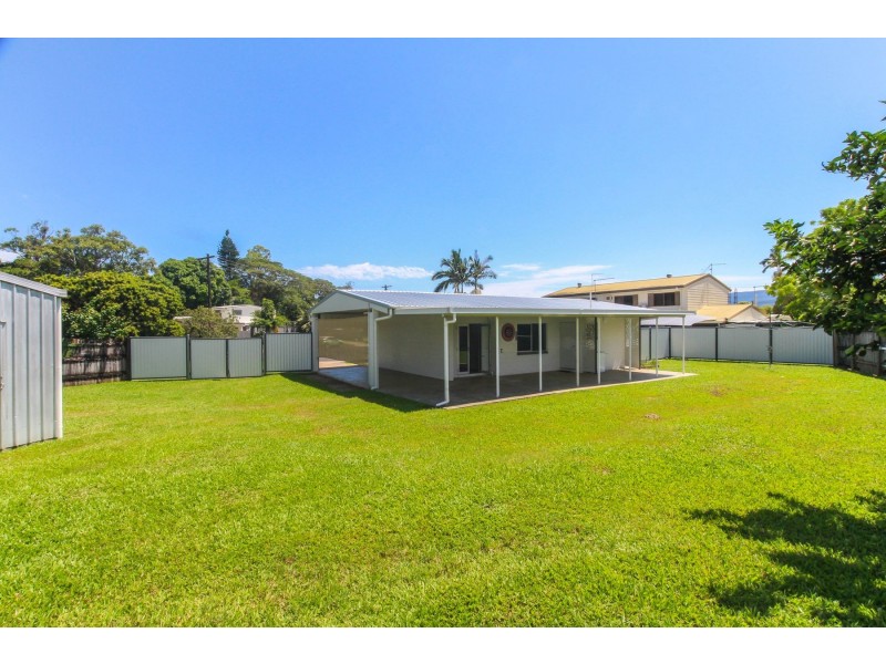 7 Carina Close, White Rock QLD 4868