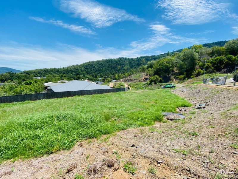 8  Mooney Court, Smithfield QLD 4878