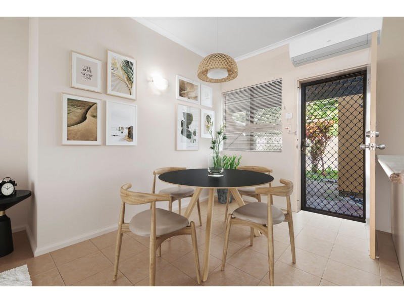 2/22-24 Toogood Road, Woree QLD 4868