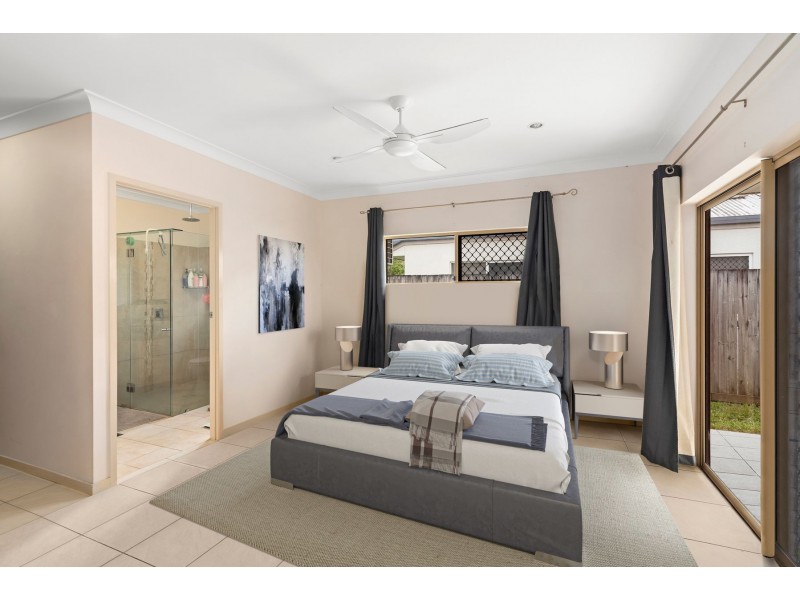 25 Fossilbrook Bend, Trinity Park QLD 4879