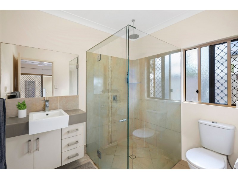 25 Fossilbrook Bend, Trinity Park QLD 4879