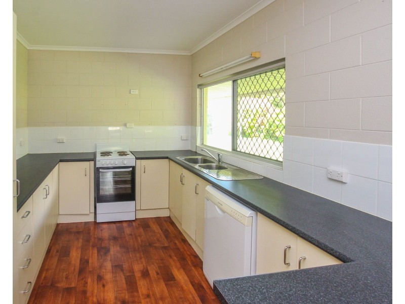 34 Tryal Street, Bentley Park QLD 4869