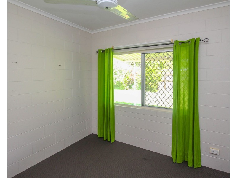 34 Tryal Street, Bentley Park QLD 4869