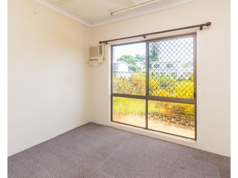 9 Jean Close, Woree QLD 4868