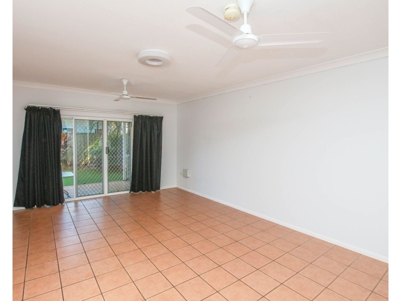 3/8 Clare Street, Parramatta Park QLD 4870