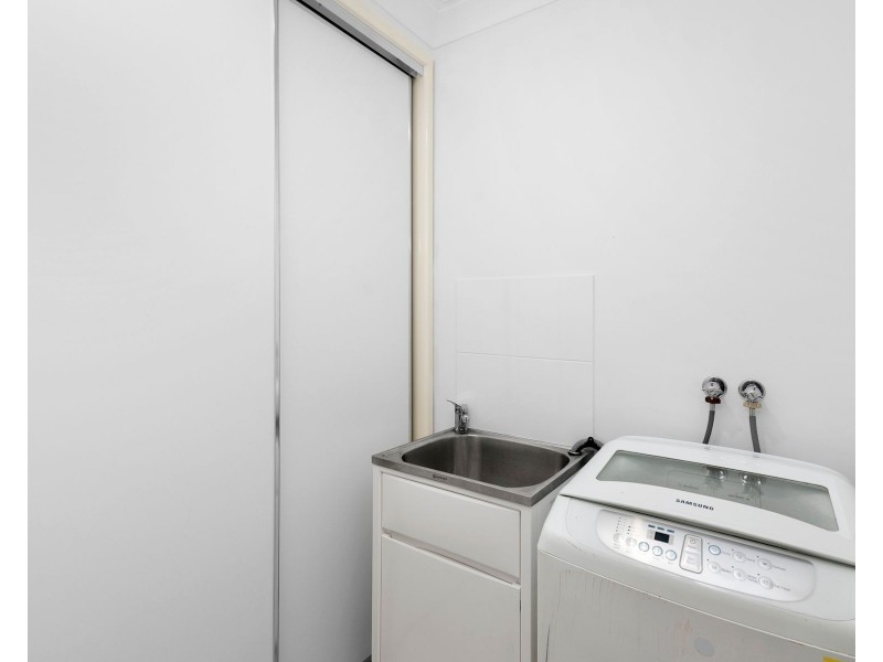 1/11 Tyson Pl, Redlynch QLD 4870