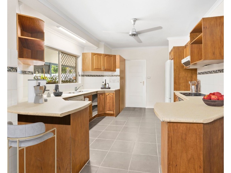 18 Dugong Close, Bentley Park QLD 4869