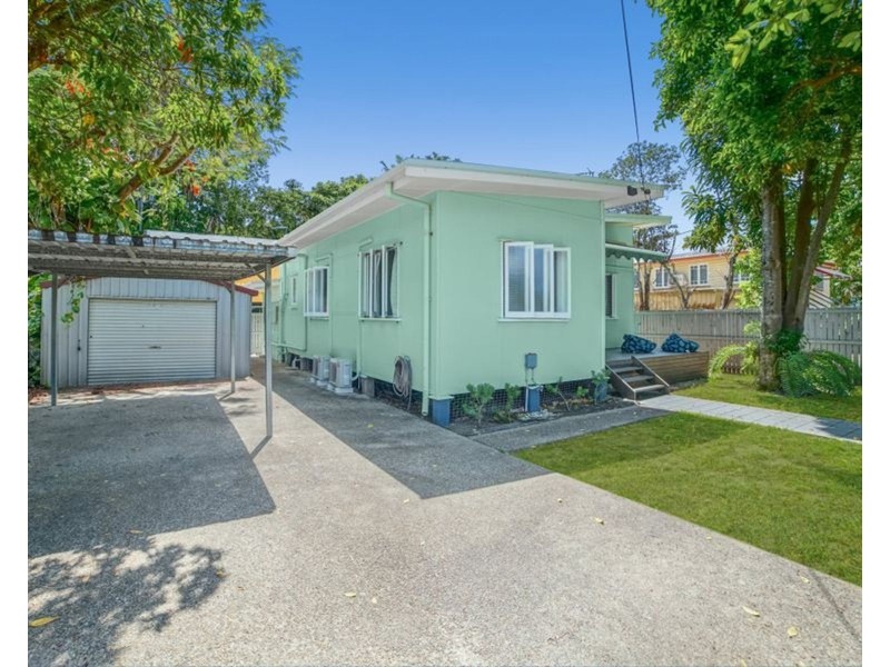 5 Law Street, Cairns North QLD 4870