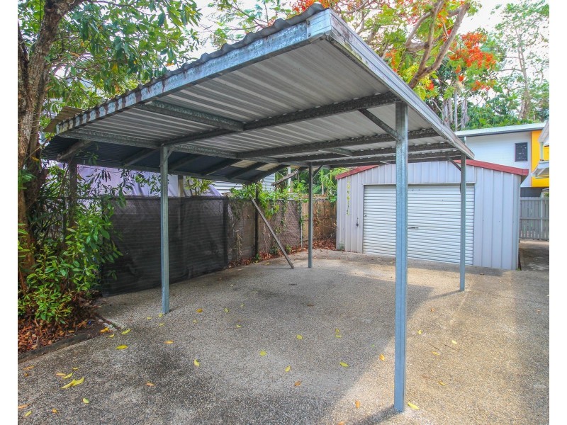 5 Law Street, Cairns North QLD 4870