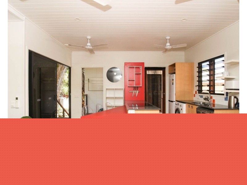 5 Law Street, Cairns North QLD 4870